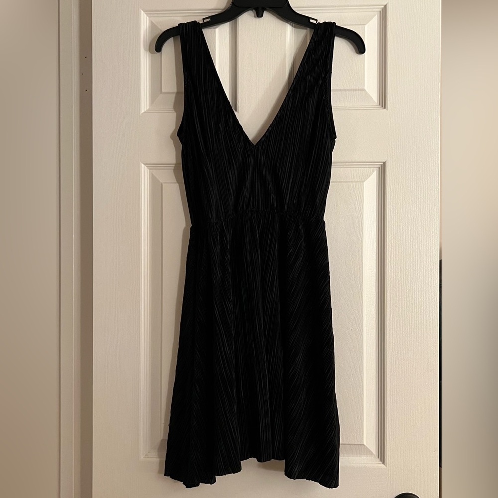 [H&M Divided] Pleated black plunging V-neck cocktail dress